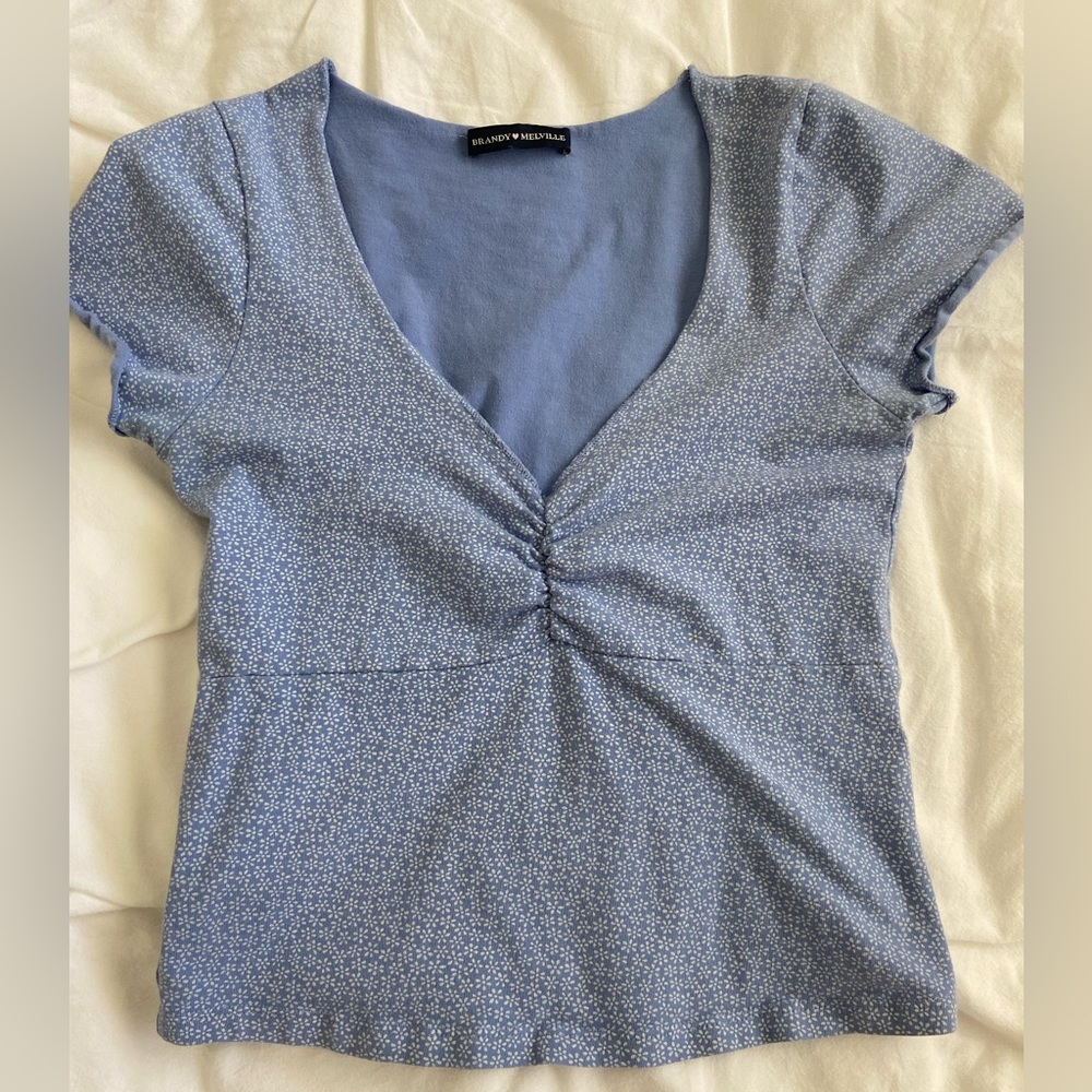 Brandy Melville Gina top